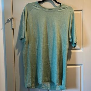 lululemon Metal Vent 2.0 short sleeve